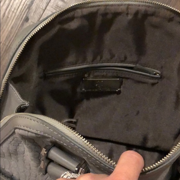 Gorgeous chic leather bag by Zac Posen - Picture 6 of 8